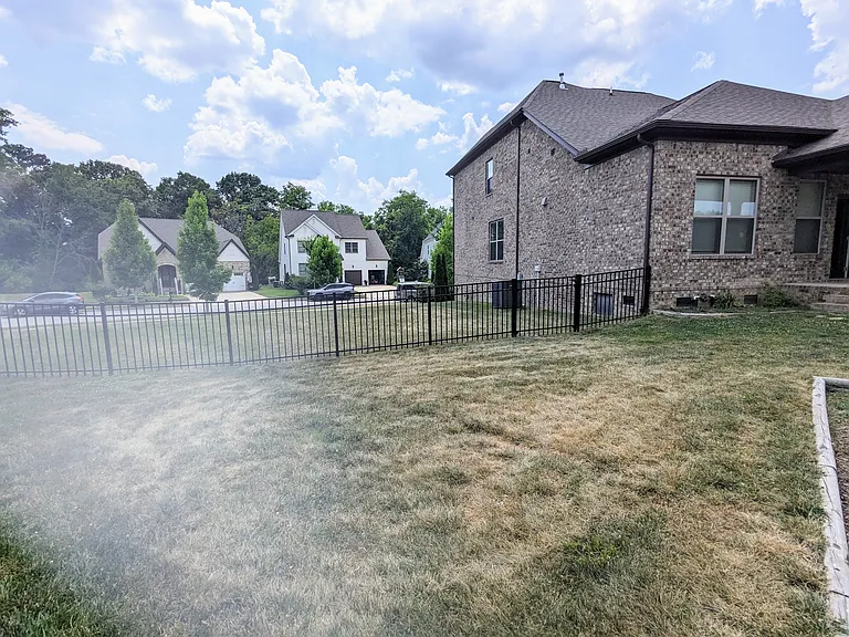 2748 Cloister Ln — Photo 30