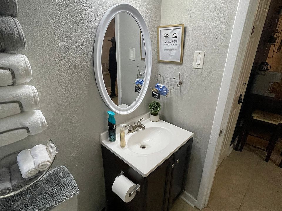 1st image of 3008 Truxillo St #3010-2