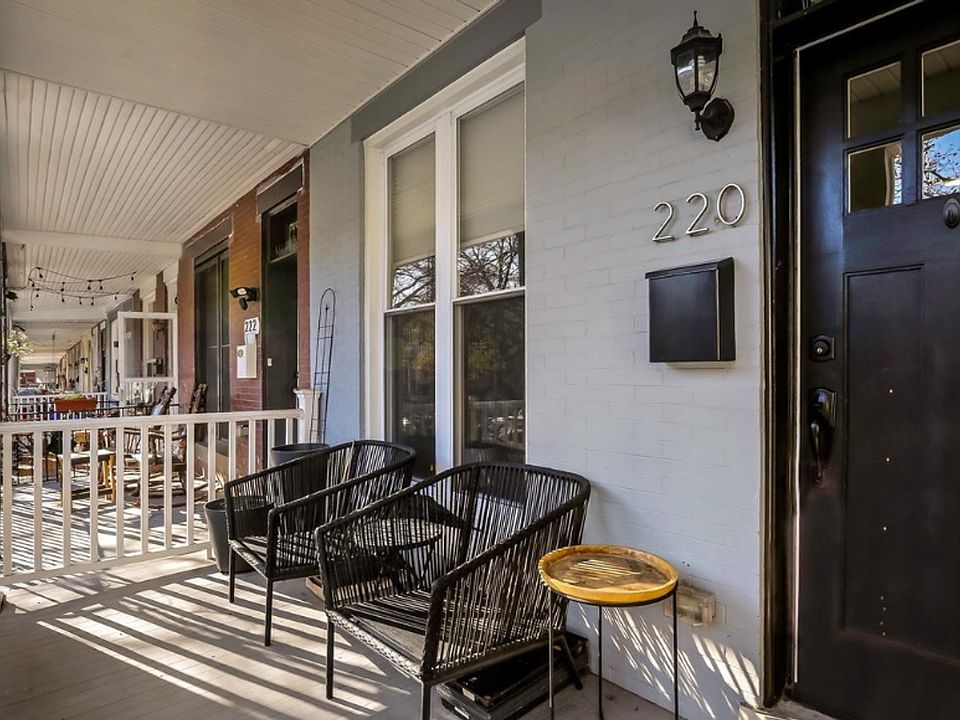 1st image of 220 W Lorraine Ave