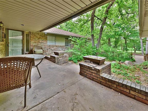 2nd image of 1808 Deason Dr
