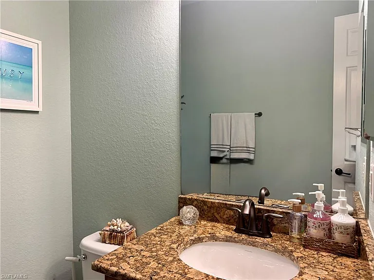 9594 Firenze Cir — Photo 32