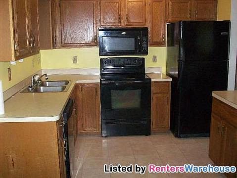 2nd image of 794 125th Ln NE