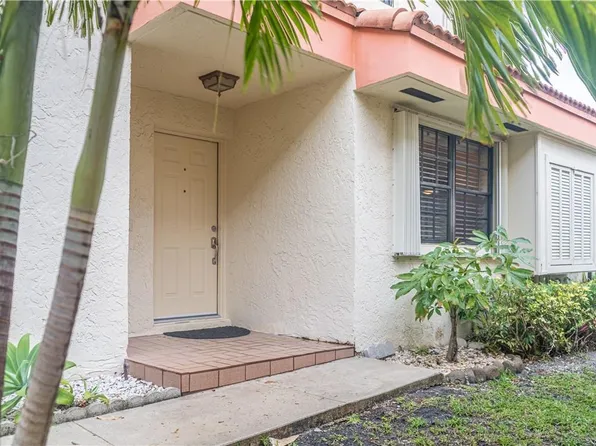 3531 Emerald Oaks Drive #2808, Hollywood, FL 33021