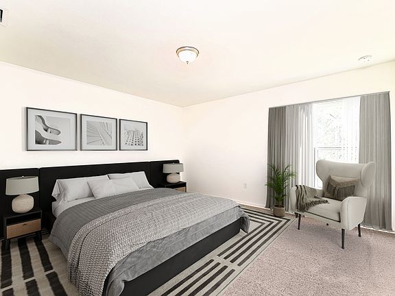 4th image of 3007 E 17th St