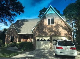 165 Oak Pointe Dr, Cropwell, AL 35054