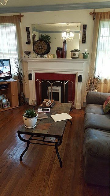 2nd image of 3423 Howard Ave