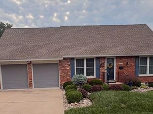 9704 Hardesty Ave, Kansas City, MO 64137