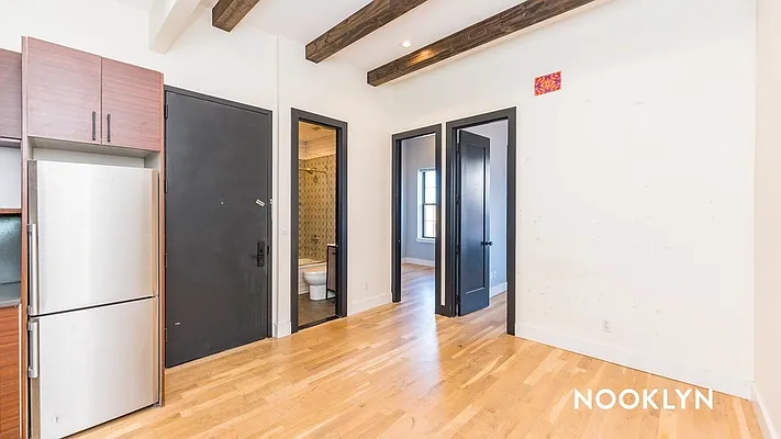 Rented by Nooklyn NYC LLC | media 31