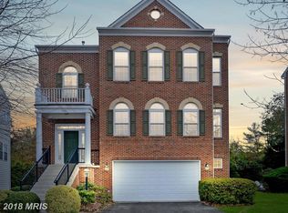 7602 Brittany Parc Ct, Falls Church, VA