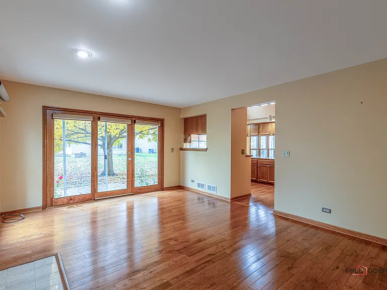 1551 Crowfoot Cir N — Photo 19