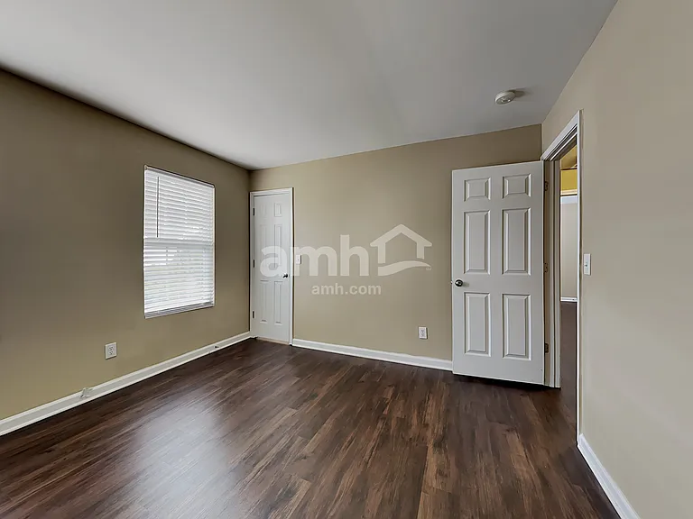 529 Osborne Rd — Photo 18