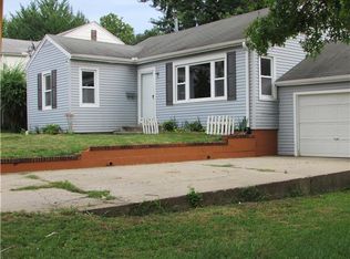 1607 W Oneida St, Lexington, MO 64067