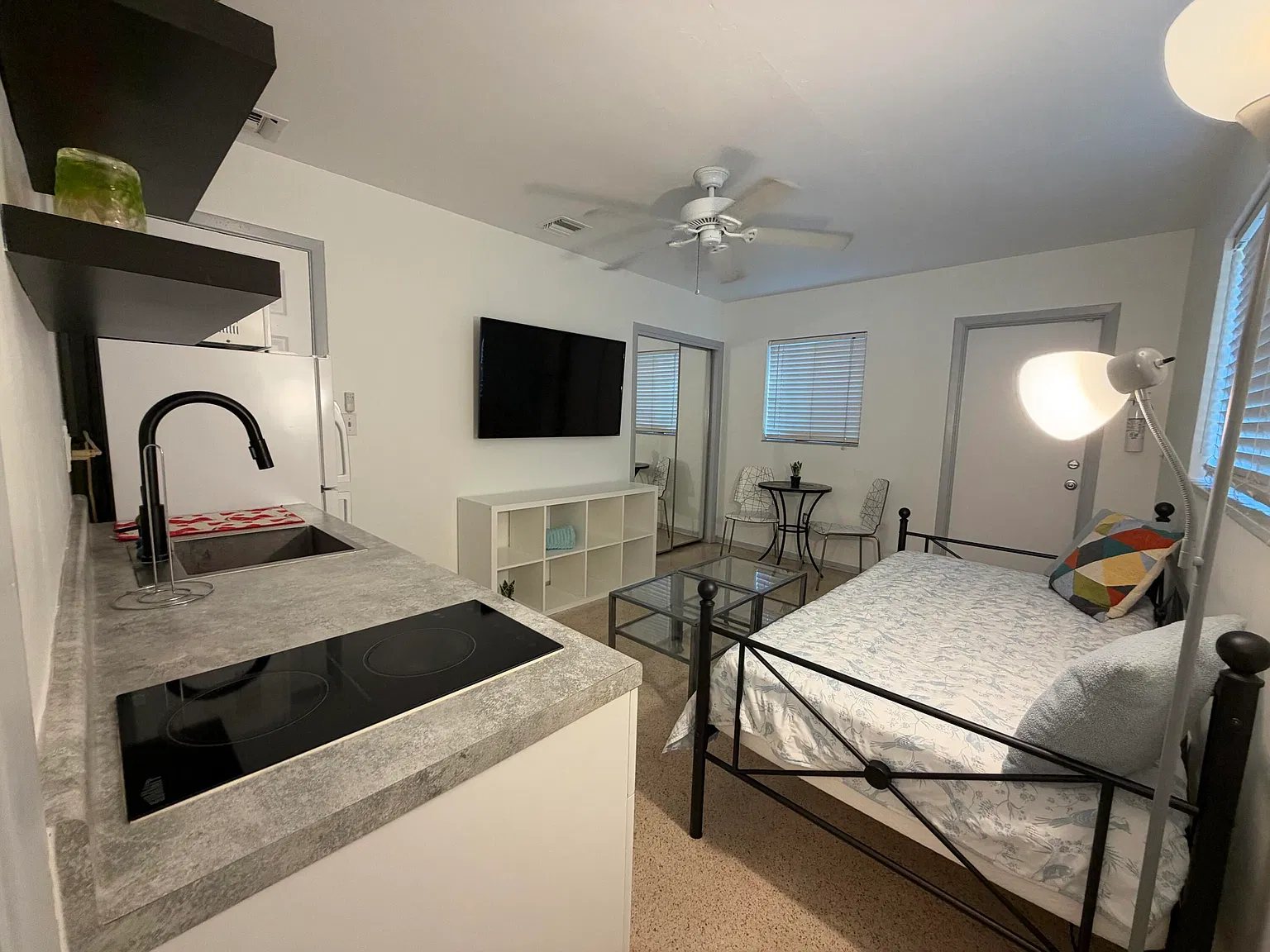 Studio, 1.0 bath, 2000 sqft, $1,350 — Photo 4