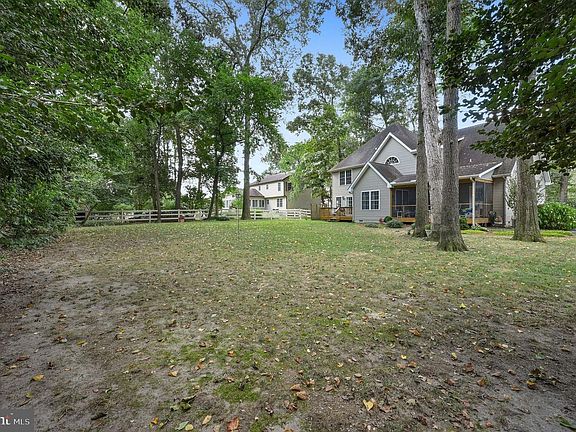 5th image of 349 Sika Dr