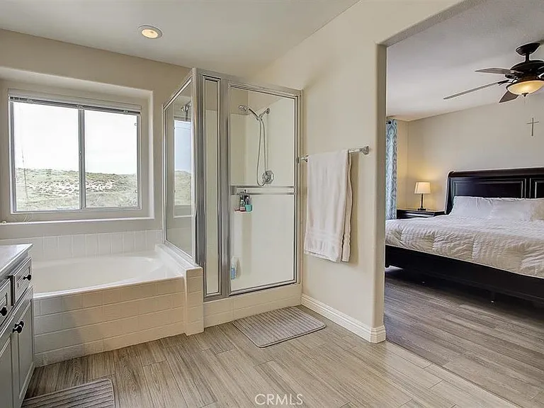 28545 Calex Dr — Photo 20
