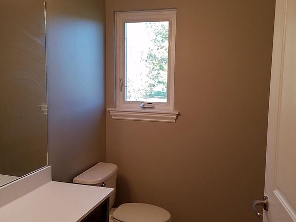 1/2 Bath