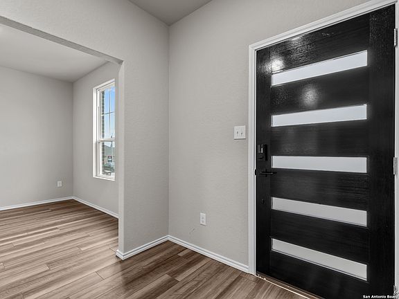 5th image of 6514 Lowrie Block