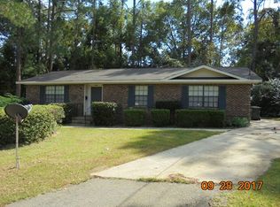 992 Smith St, Douglas, GA 31533