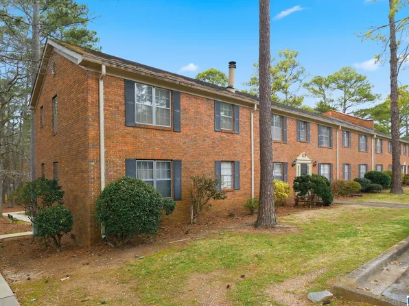 2201 Montreat Cir APT D, Vestavia Hills, AL 35216