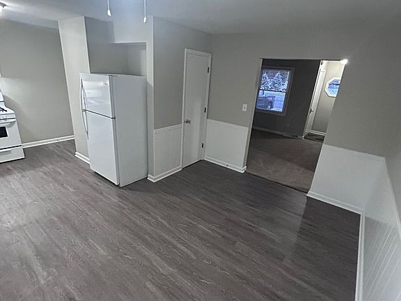 2nd image of 1001 Gaynor Ct NW #1001