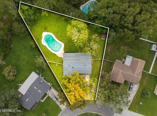 203 Teakwood Cir E, Middleburg, FL 32068