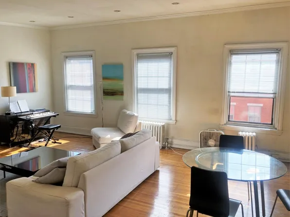 1631 Spruce St #4F, Philadelphia, PA 19103