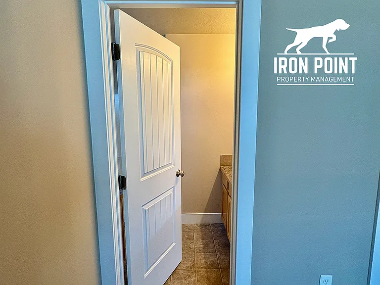 16661 N Profit Cir — Photo 27