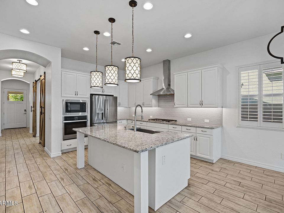 7th image of this home