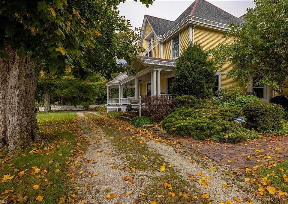 1st image of 7067 Fulton Dr NW