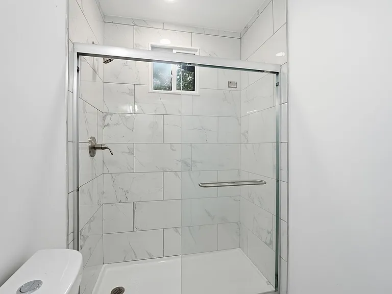 568 Hale Ave — Photo 15