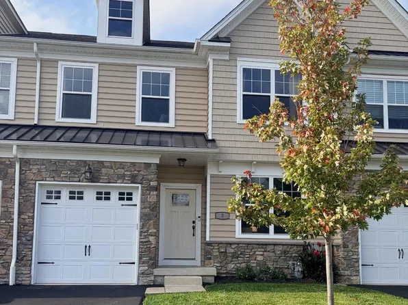 3 Ella Cir, Huntingdon Valley, PA 19006