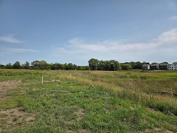 2nd image of 4723 Blake Way
