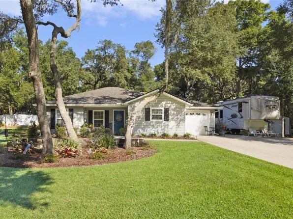 235 Spring Garden Ave, Deleon Springs, FL 32130
