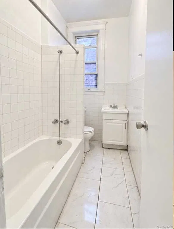 786 Garden St., New York, NY 10460 — Photo 1