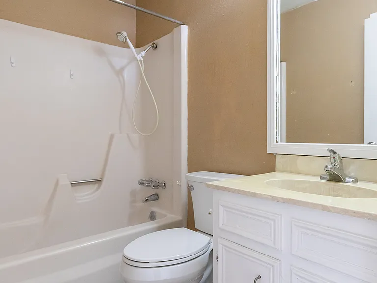 1733 Chucker Ct — Photo 15