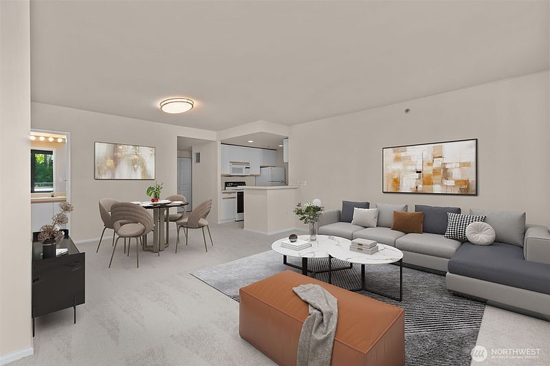 4th image of 2600 2nd Avenue #503