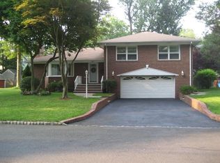 120 Willoughby Rd, Fanwood, NJ 07023