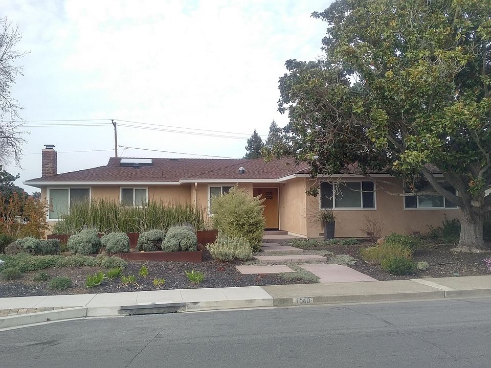1st image of 1060 Gest Dr