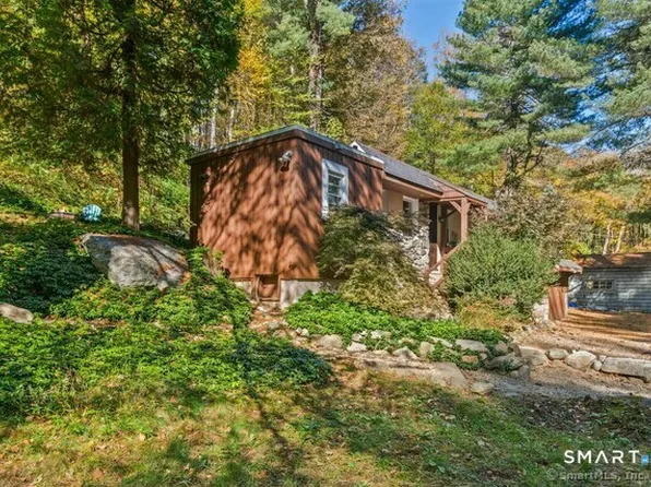 492 Newtown Turnpike, Weston, CT 06883