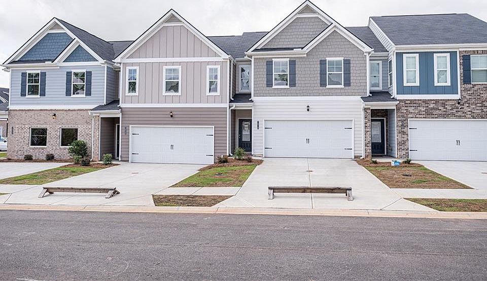 1st image of 1027 Northfield Dr