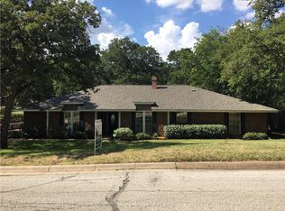 5829 Monterrey Dr, Fort Worth, TX 76112