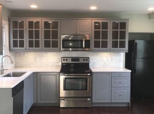 738 River Rd, Bridgeport, PA 19405