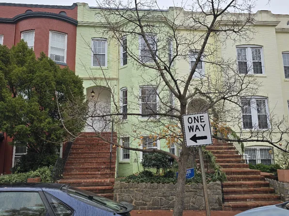 518 2nd St SE #2, Washington, DC 20003