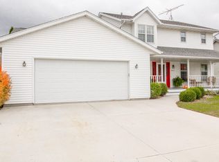 2319 Songbird Ct, Plymouth, WI 53073