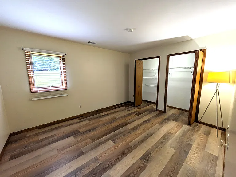 599 Echo Ct — Photo 16