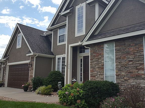 2nd image of 1836 NE Park Ridge Cir