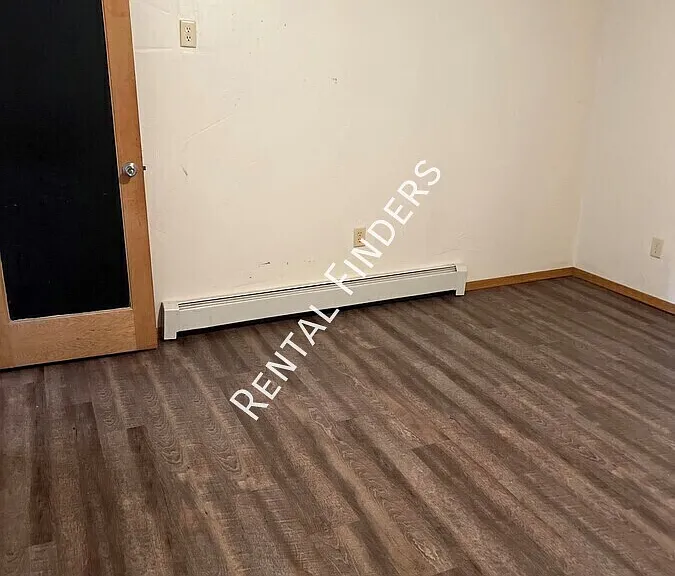 222 E Main St #6 — Photo 9