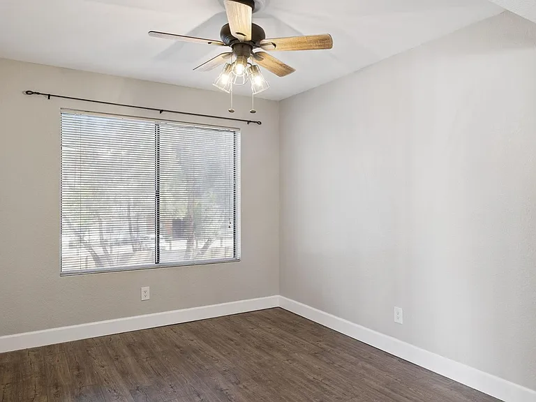 1905 E University Dr #210 — Photo 27