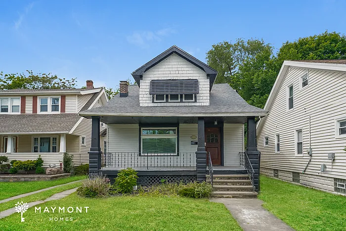 9509 Rosewood Ave — Photo 1
