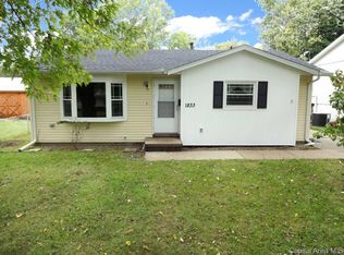 1833 N Albany St, Springfield, IL 62702